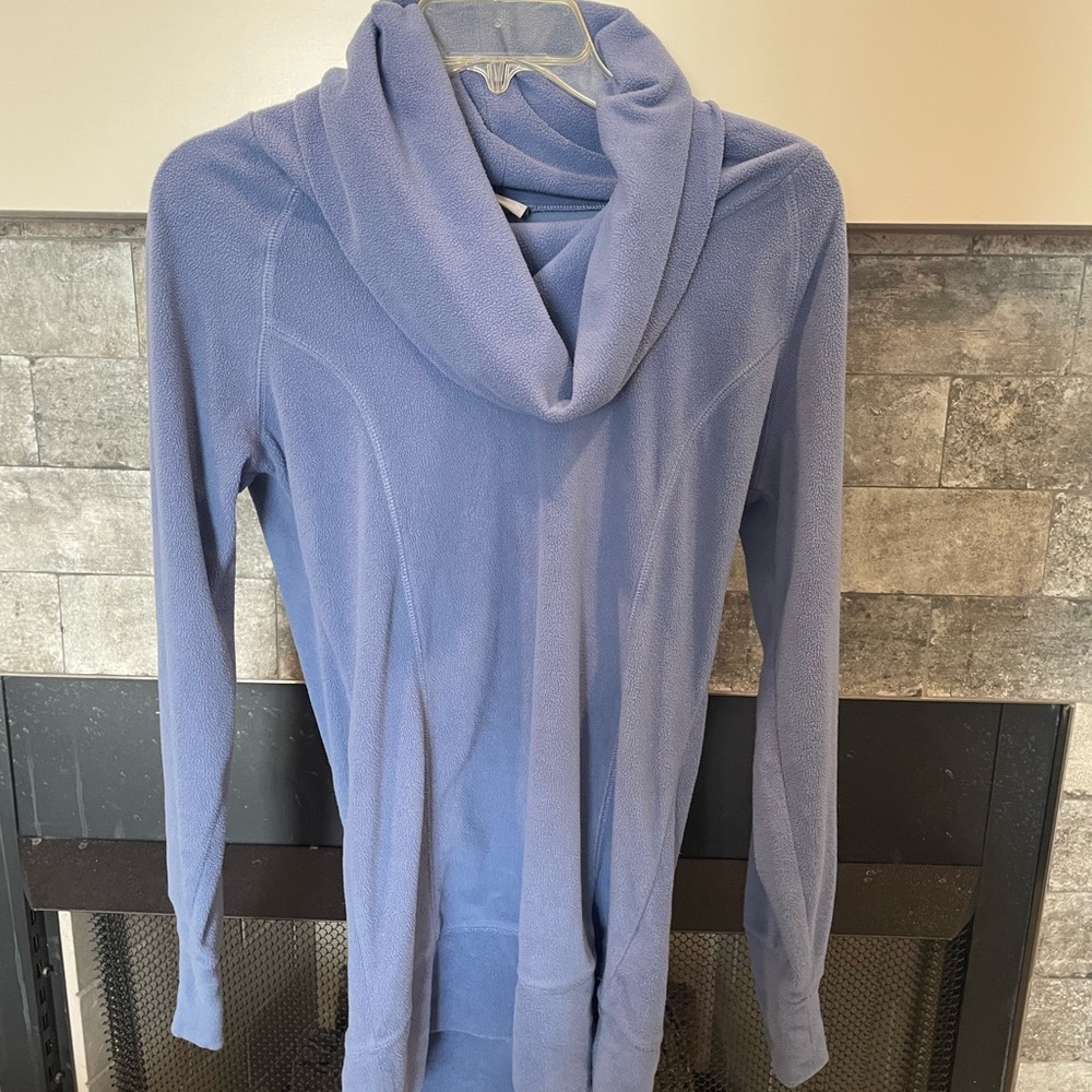 Columbia Women’s Cowl Neck Sweatshirt - M